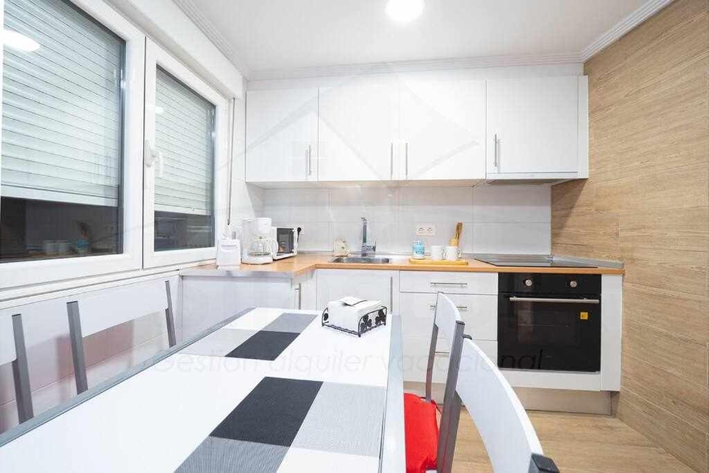 Cruz Victoria Apartment Хихон Екстериор снимка